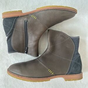 Ahnu Octavia Waterproof Ankle Boots Size 10 Gray/Brown 41EU